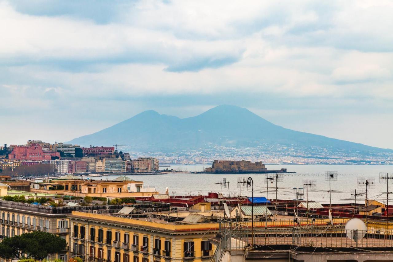 Seaview Apartment In Posillipo By Wonderful Italy Napoli Bagian luar foto